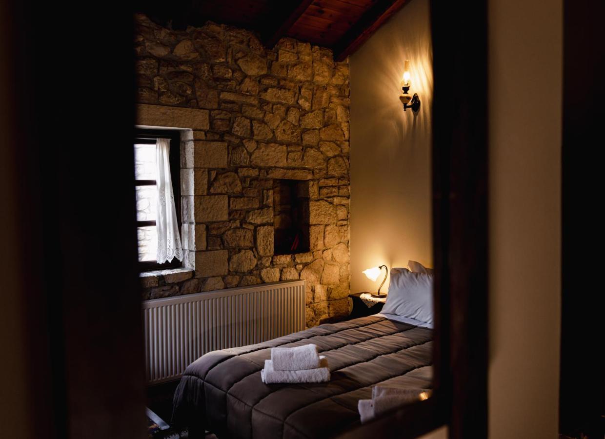 Guesthouse Armakas كالافريتا المظهر الخارجي الصورة